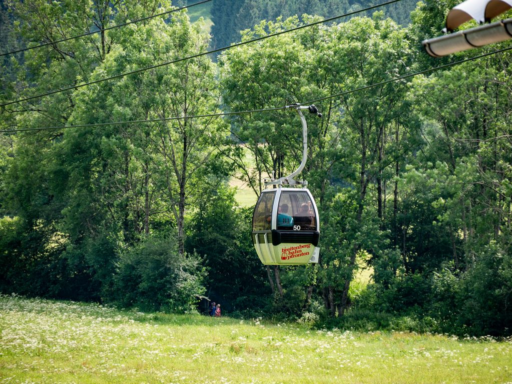 Breitenbergbahn in Pfronten - In den Gondeln haben vier Personen Platz. - © alpintreff.de - Christian Schön